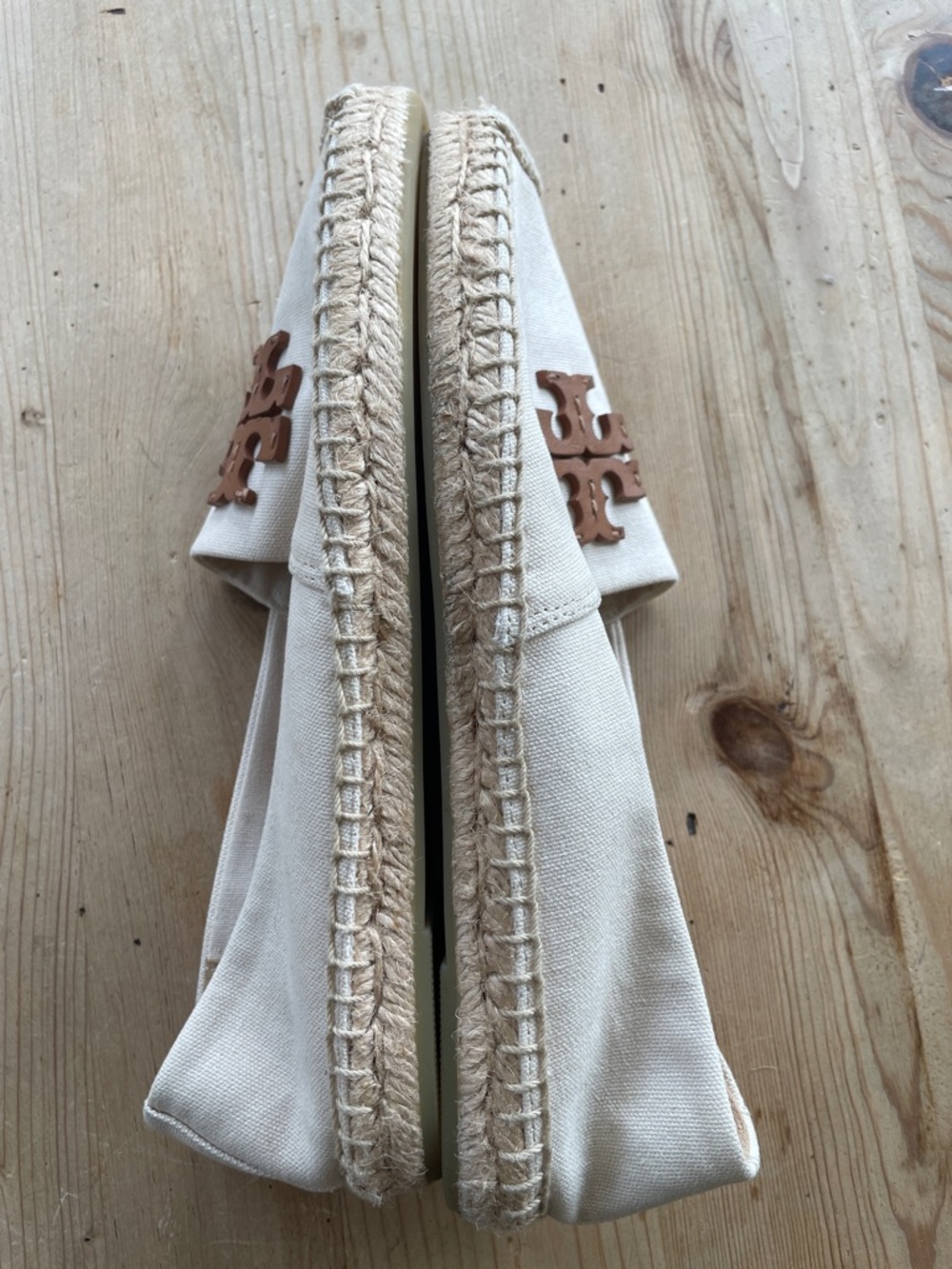 Tory Burch coastal core coastal grandmother espadrilles old money quiet luxury - Picture 6 of 7